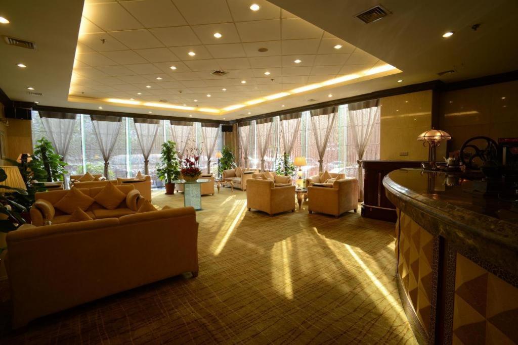 Chongqing Sunshine Continental Grand Hotel Exterior photo
